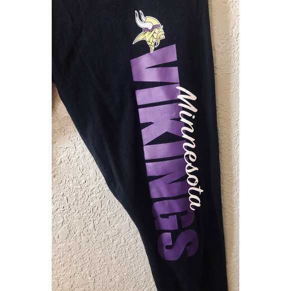 PICK A WINNER! VIKINGS🏈NFL Gear Minnesota Vikings 3/4 Length Leggings - Picture 4 of 11